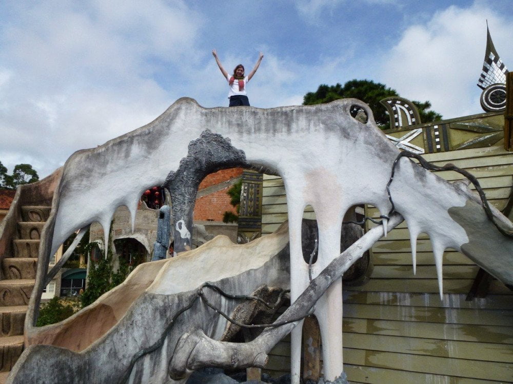 Paola Bertoni alla Casa Pazza (Crazy House) Hang Nga Guest House and Art Gallery di Dalat