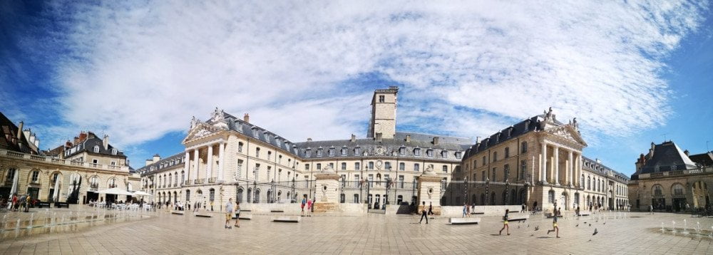 La "piazza reale" di Digione, ora piazza della Liberazione