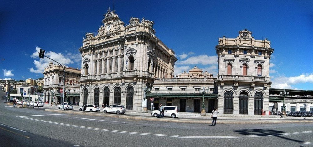 Stazione ferroviaria Genova Brignole