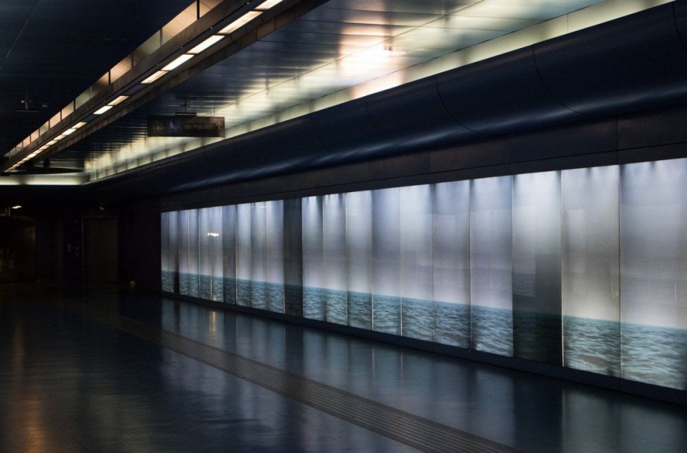 Installazione By the sea… you and me di Robert Wilson alla fermata Toledo della metropolitana di Napoli
