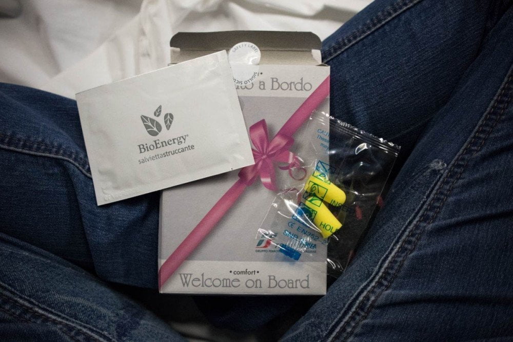 Vanity set femminile sul treno Intercity Notte di Trenitalia